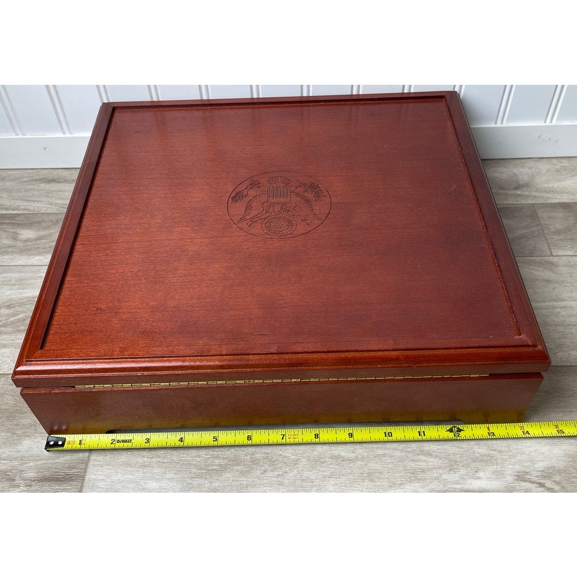 Coin Display Box US Mint Olympic Wood  Great Seal Eagle 2-Tray Mahogany VTG Case