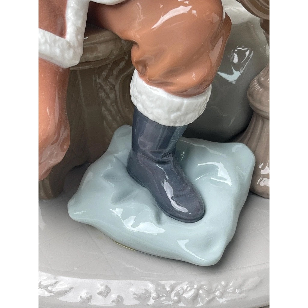 Lladro Christmas Journey 1813 Santa Globe Limited Edition Figurine New Box