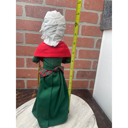 Byers Choice Mrs Cratchit Second Edition Caroler Doll Green Red Vintage 1996