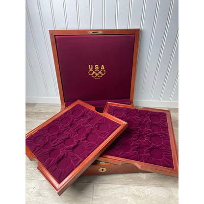 Coin Display Box US Mint Olympic Wood  Great Seal Eagle 2-Tray Mahogany VTG Case