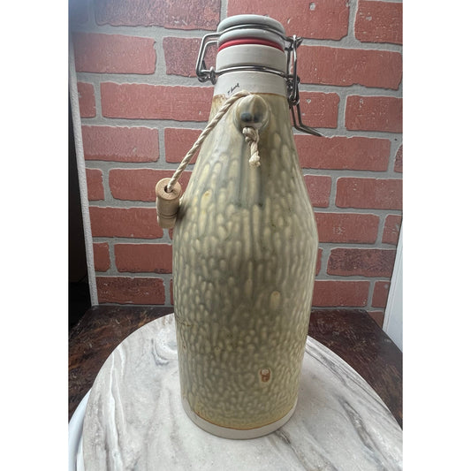 Growler, Beer Handmade Stoneware P. Wamsley Studio Pottery Ash Drip Glaze Lidded